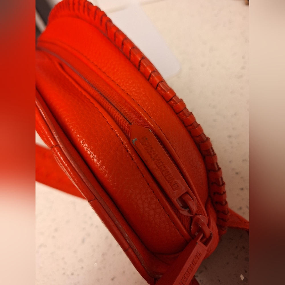NWT Sprayground 💯 Red Rivier Sharkmouth Crossbody Bag. - Picture 4 of 6